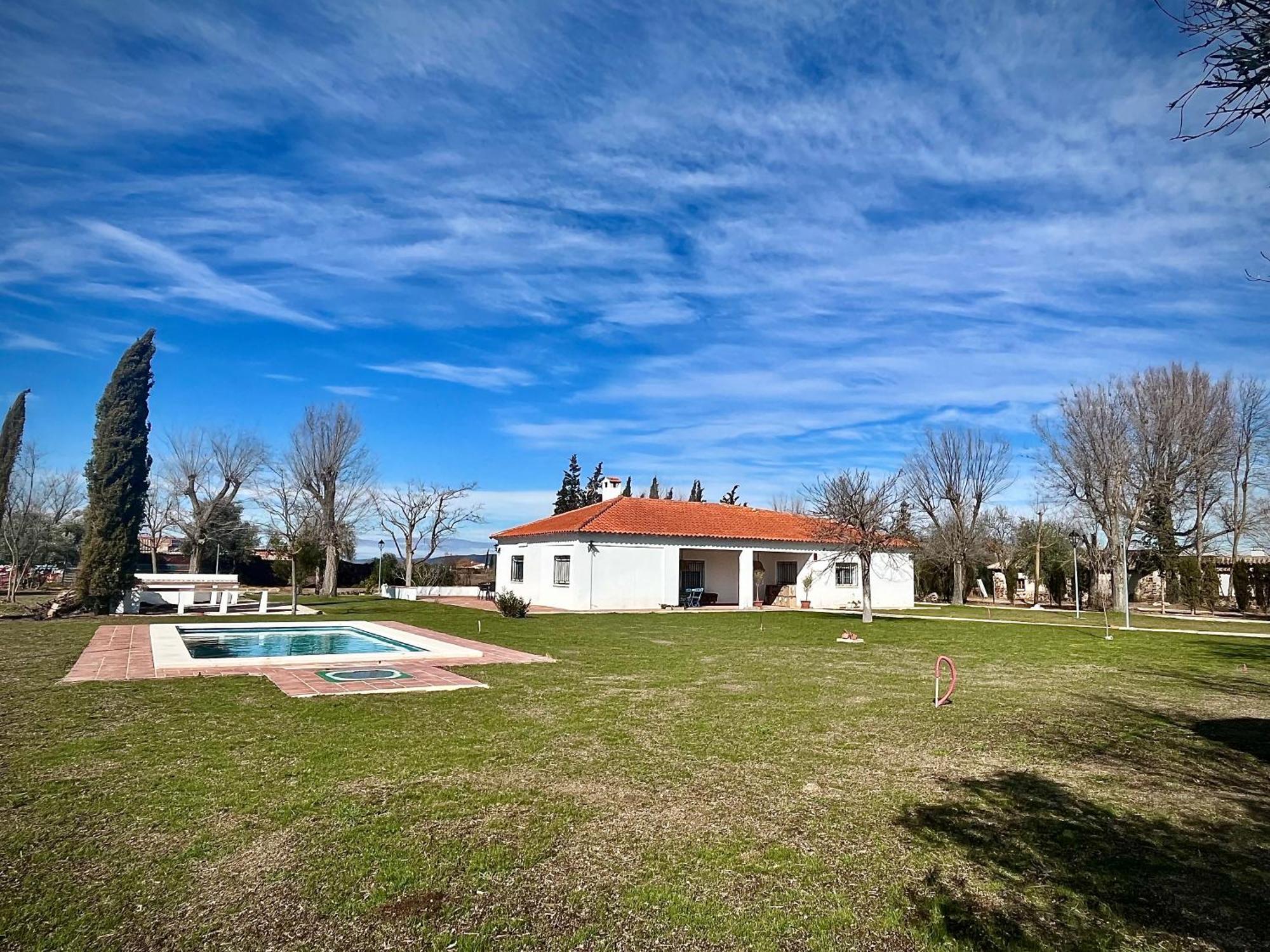 Villa Mercedes Argamasilla de Calatrava Exterior photo